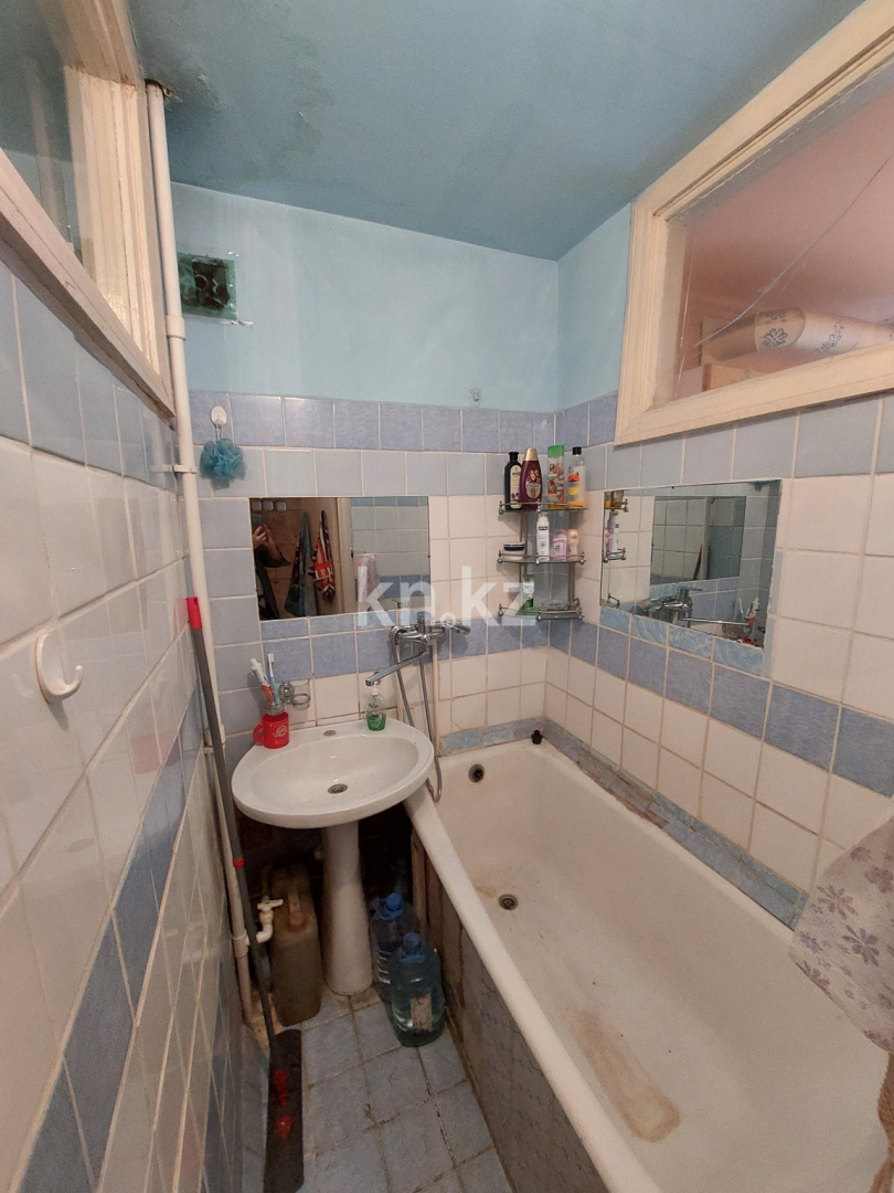 Продажа 3-комнатной квартиры, 54 м², ул. Ермекова, дом  62 в Караганде - фото 9