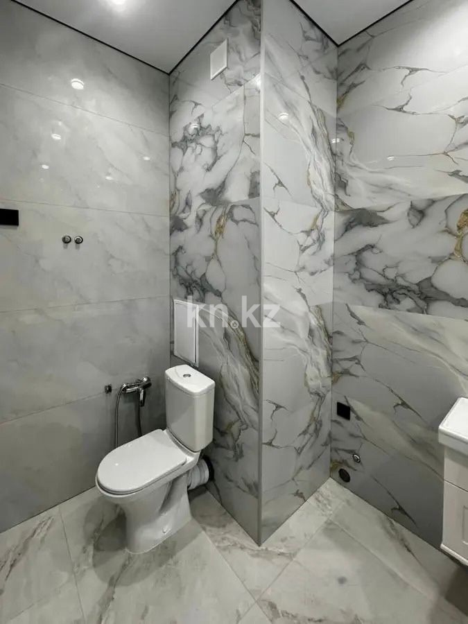 Продажа 2-комнатной квартиры, 71 м² в Уральске - фото 10