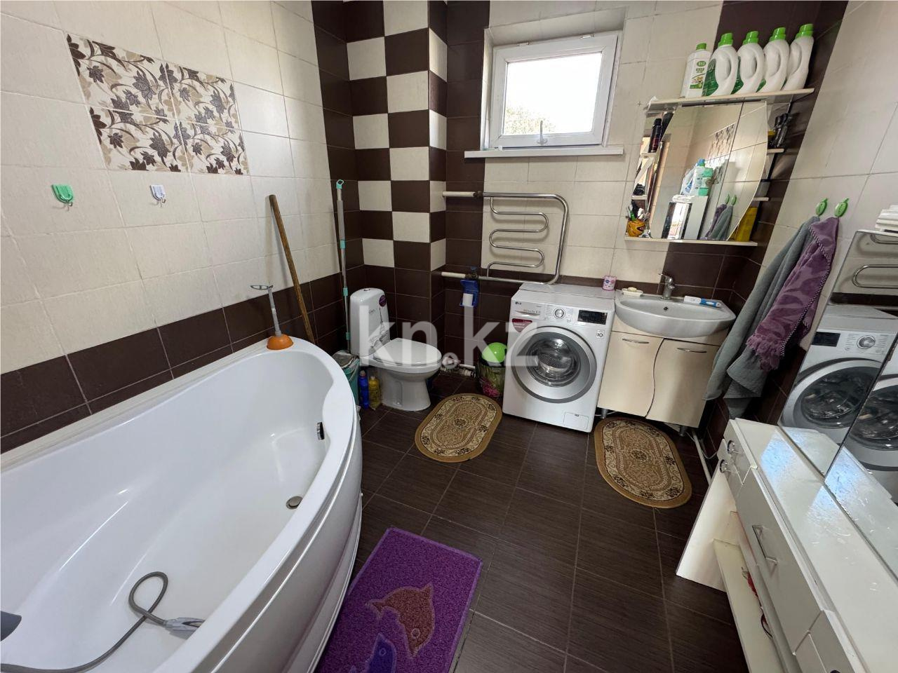 Продажа 7-комнатного дома, 220 м², ул. Менделеева, дом  39 в Караганде - фото 19