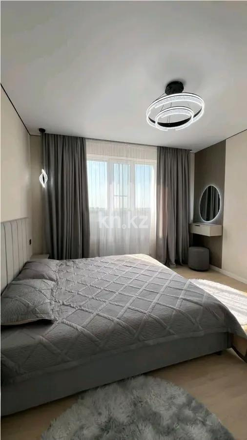 Продажа 3-комнатной квартиры, 80 м², ул. Омарова, дом  1 в Алматы - фото 2