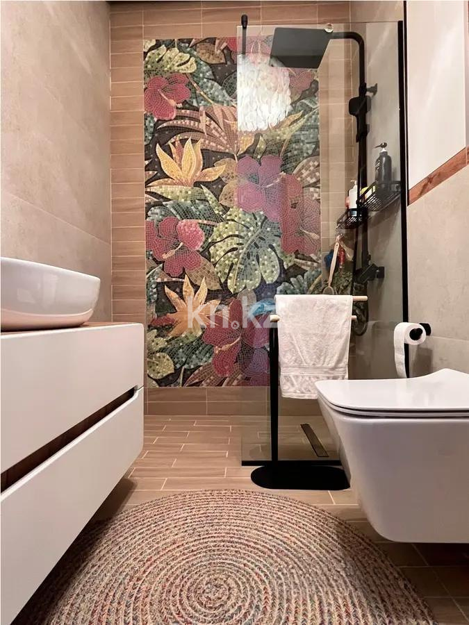 Продажа 4-комнатной квартиры, 135.5 м², ул. Талапты, дом  34/1 в Алматы - фото 3