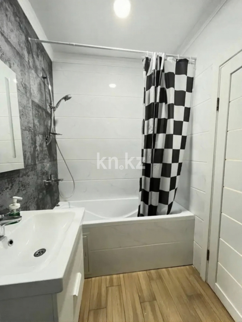 Аренда 1-комнатной квартиры, 40 м², пр. Улы Дала, дом  57 в Астане - фото 11