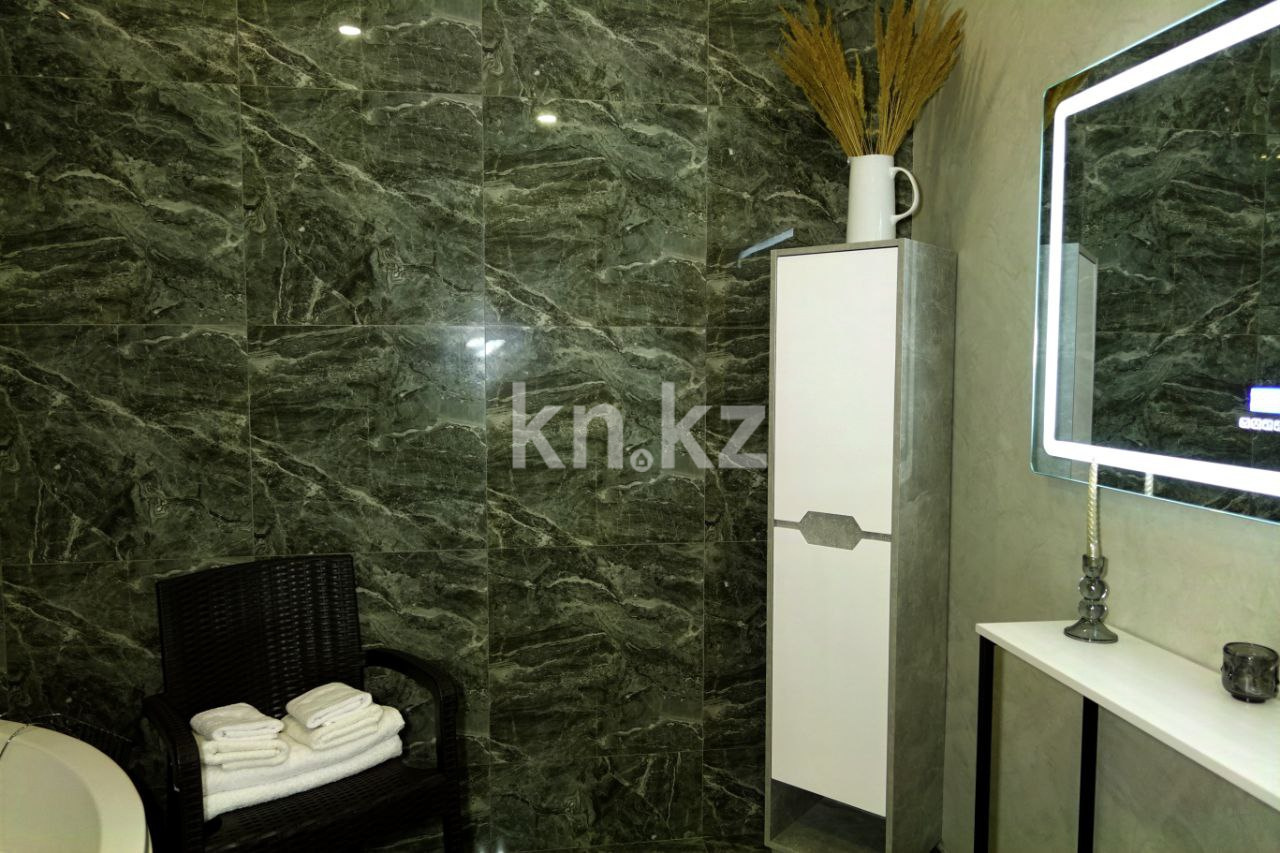 Аренда 3-комнатной квартиры посуточно, 97 м², ул. Майлина, дом  54 - ул. Бухтарминская в Алматы - фото 6