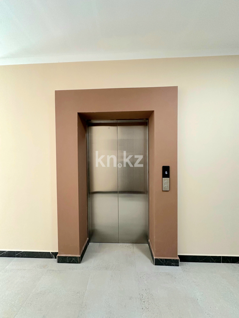 Продажа 2-комнатной квартиры, 79 м², ул. Байтерекова, дом  2б в Шымкенте - фото 11