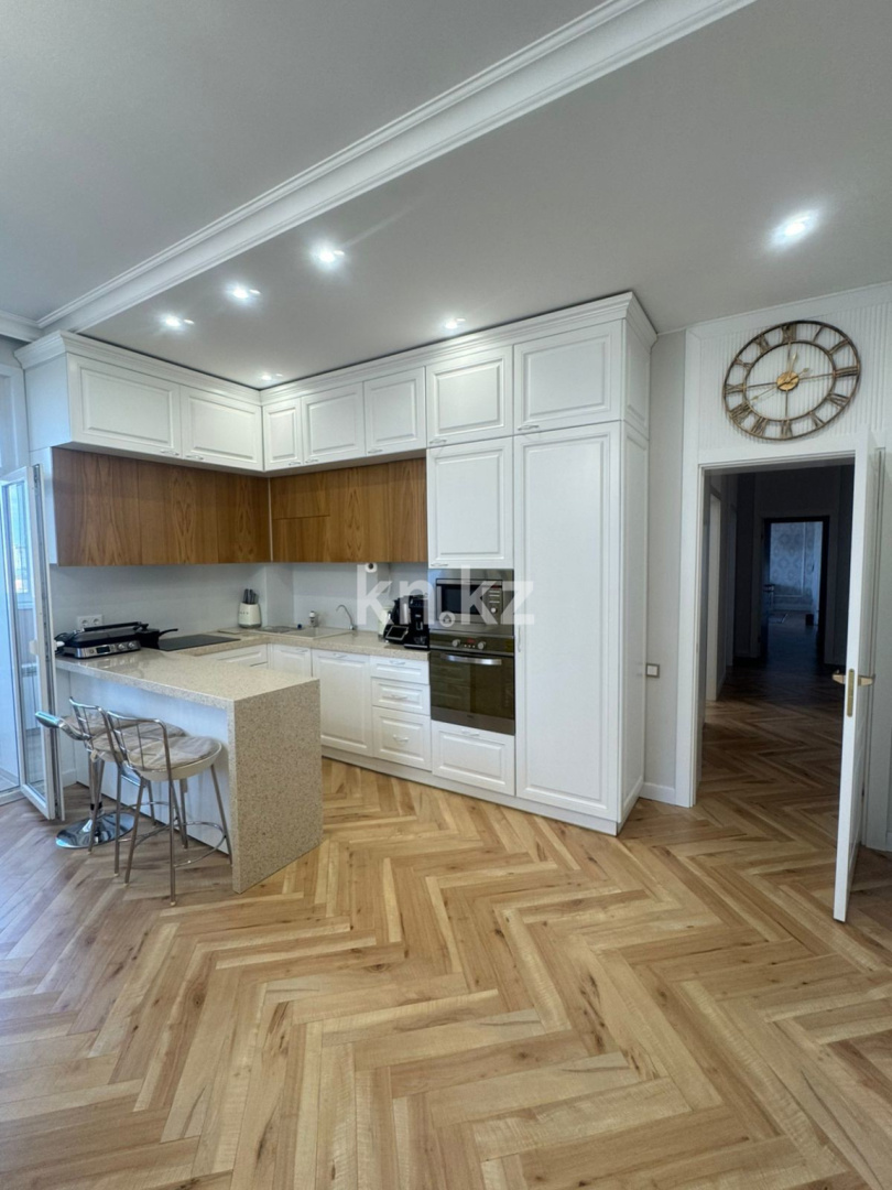 Продажа 4-комнатной квартиры, 175 м², ул. Жусан в Астане - фото 27