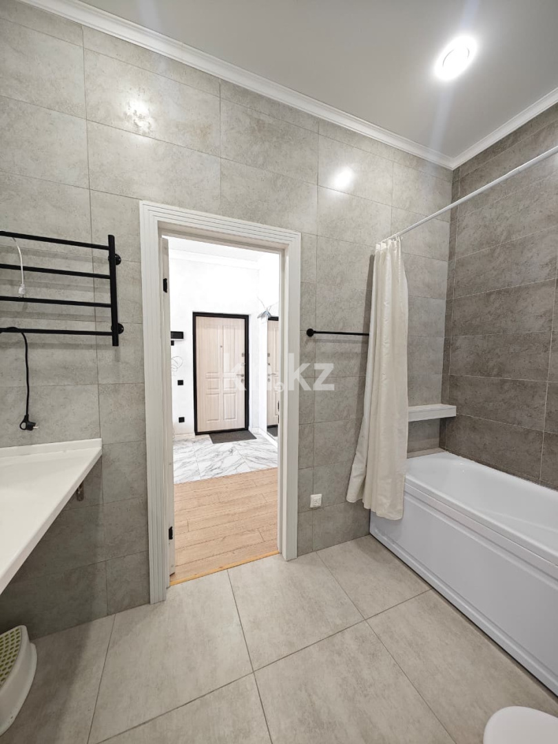 Продажа 3-комнатной квартиры, 90 м² в Караганде - фото 25