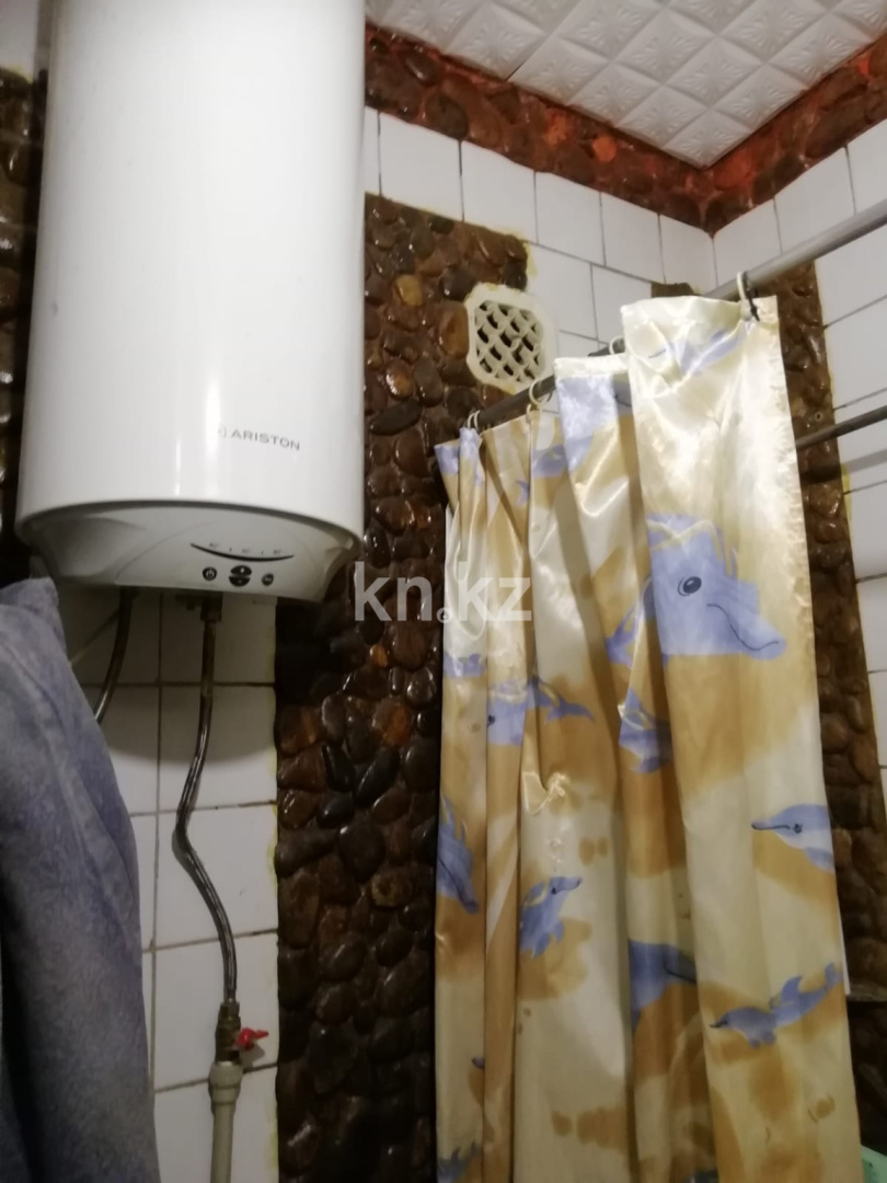 Продажа 4-комнатной квартиры, 80 м², Толе би, дом  100 в Таразе - фото 6