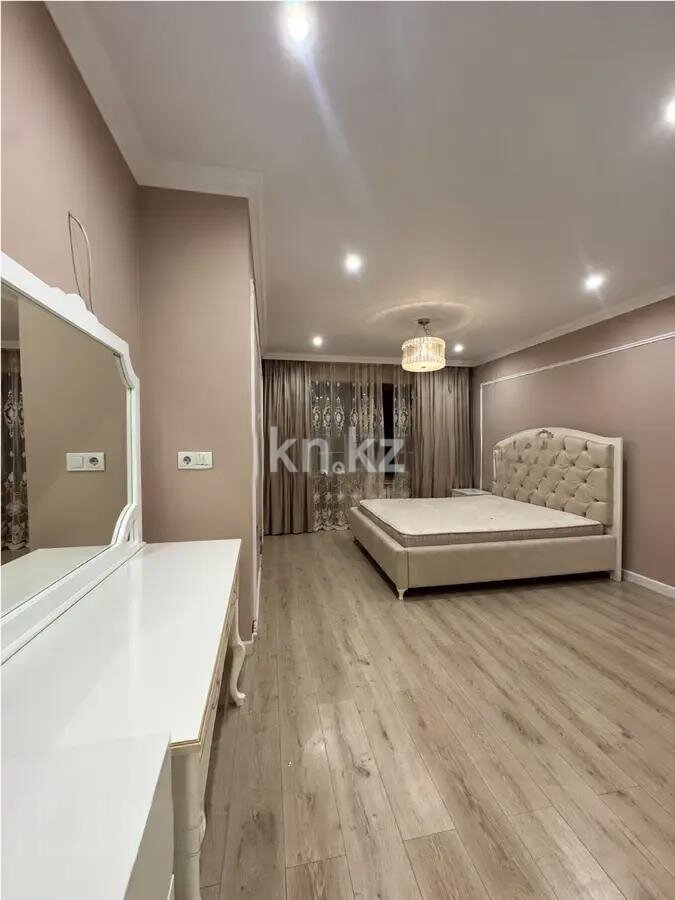 Продажа 2-комнатной квартиры, 76.5 м² в Алматы - фото 2