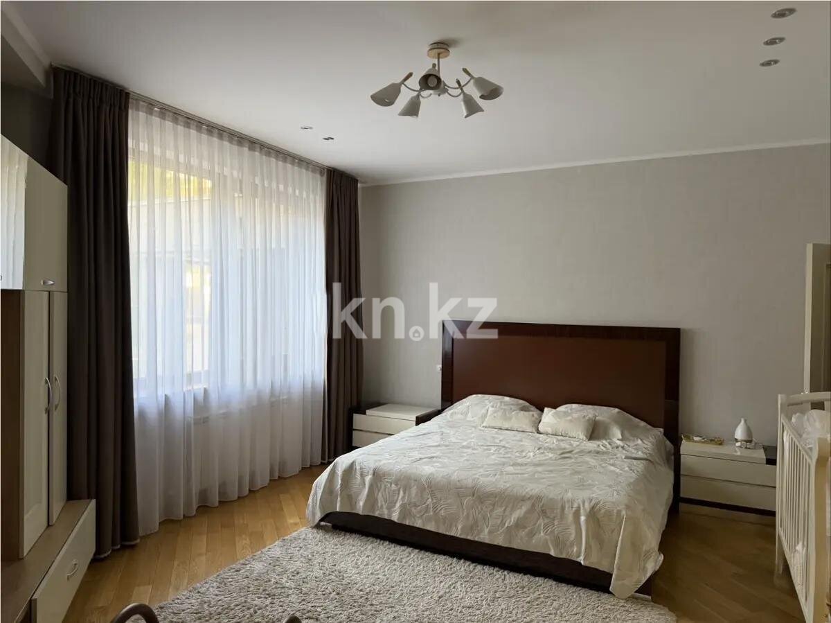Продажа 4-комнатной квартиры, 208 м² в Алматы - фото 2