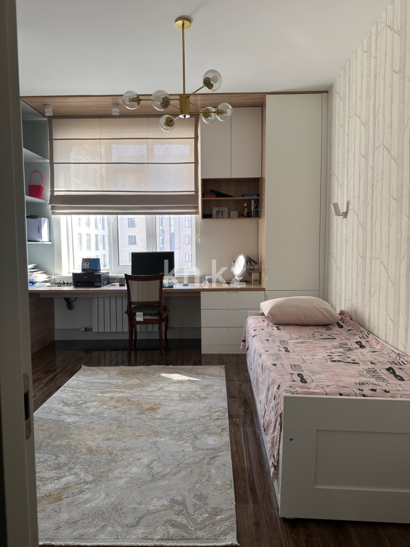 Продажа 5-комнатной квартиры, 162 м², ул. Керей, Жанибек хандар в Астане - фото 15