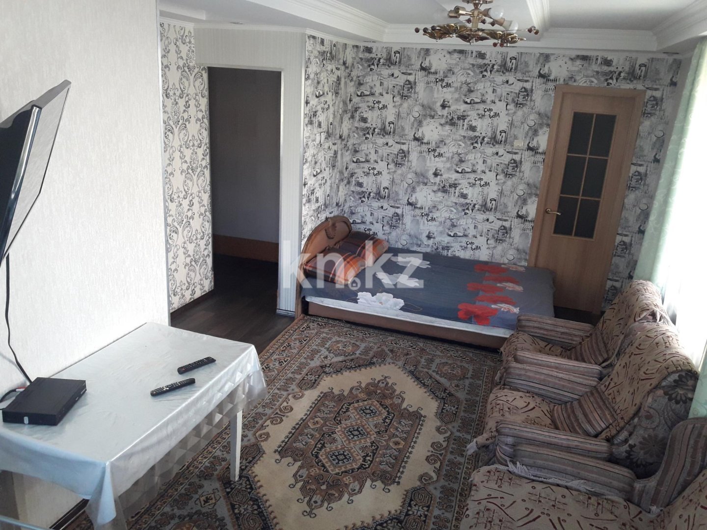 Аренда 1-комнатной квартиры посуточно, 33 м², пр. Бухар-жырау, дом  72 в Караганде