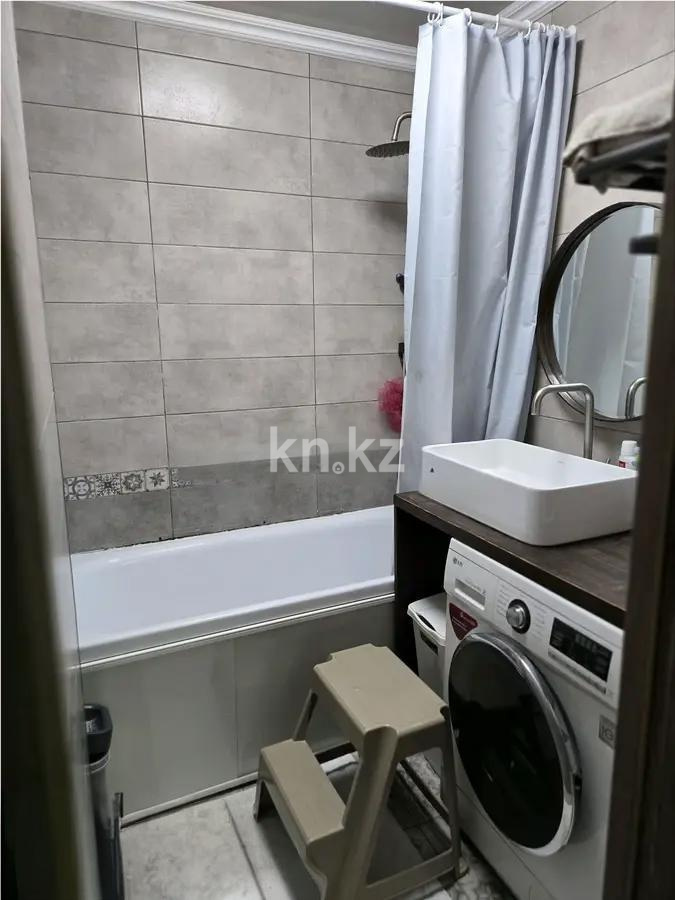 Продажа 2-комнатной квартиры, 53 м², мкр-н Аксай-3а, дом  37 в Алматы - фото 4