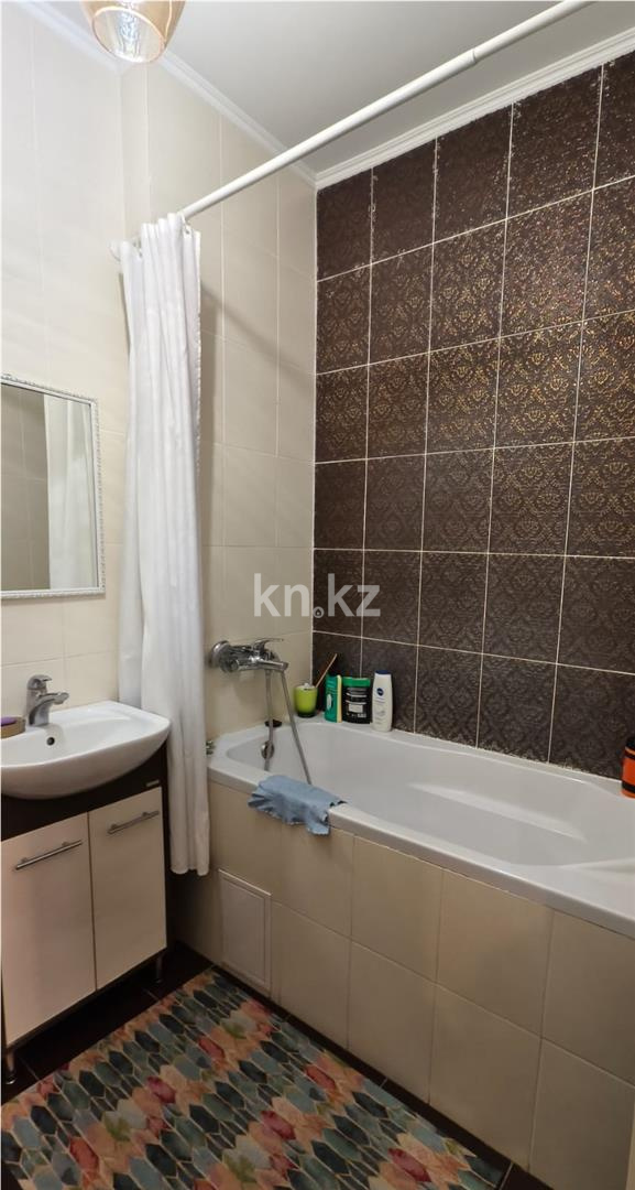 Продажа 2-комнатной квартиры, 56.2 м², ул. Иманова в Астане - фото 8