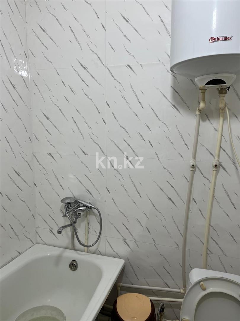 Продажа 1-комнатной квартиры, 30 м², ул. Жекибаева в Караганде