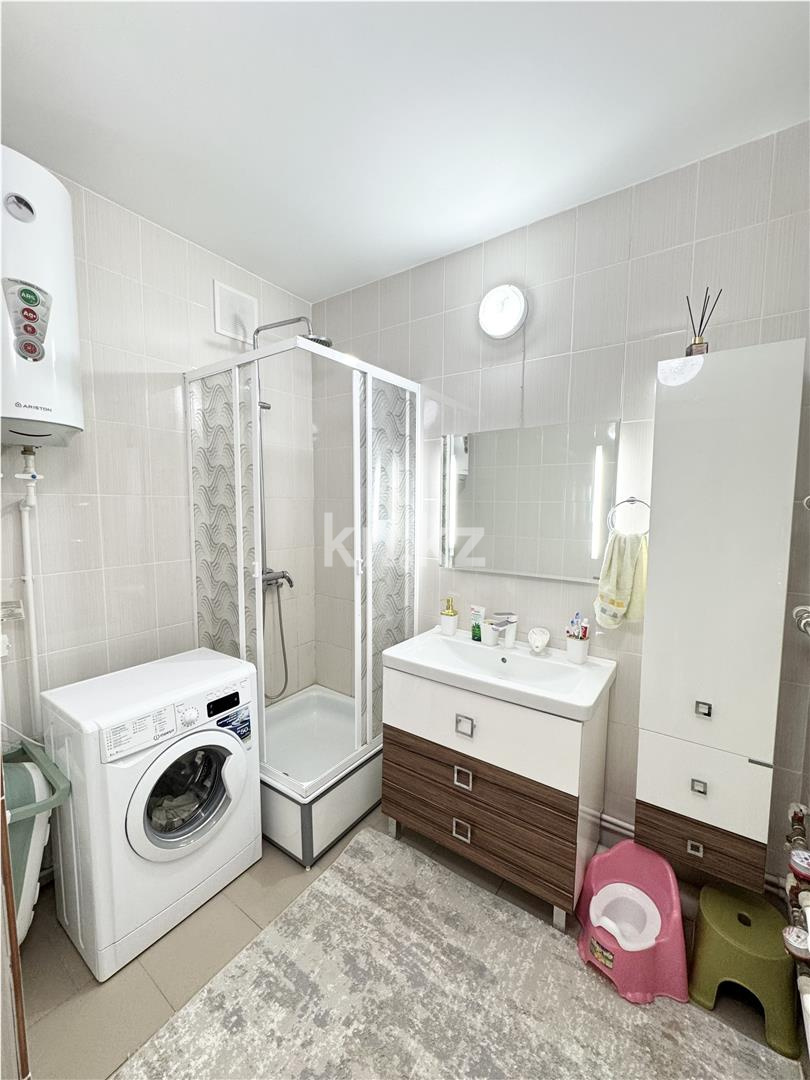 Продажа 2-комнатной квартиры, 68 м² в Караганде - фото 8