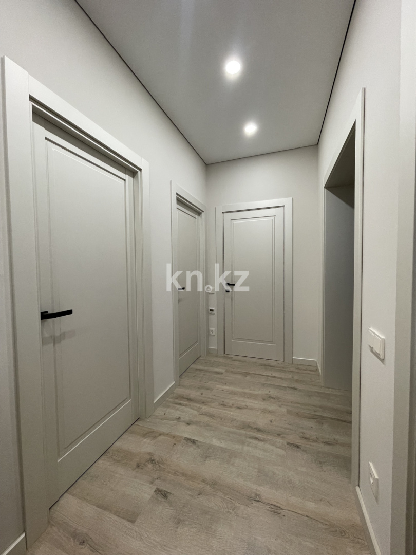 Продажа 3-комнатной квартиры, 82 м² в Усть-Каменогорске - фото 8