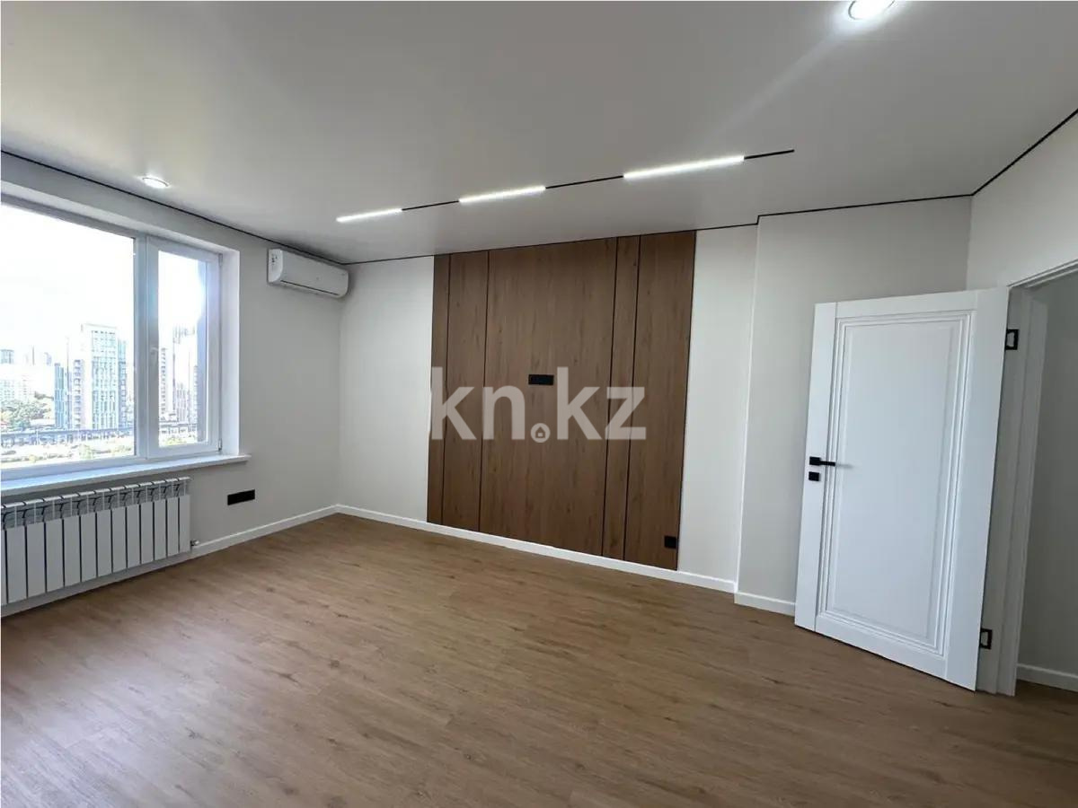 Продажа 3-комнатной квартиры, 70 м², ул. Туркестан, дом  4б стр в Астане