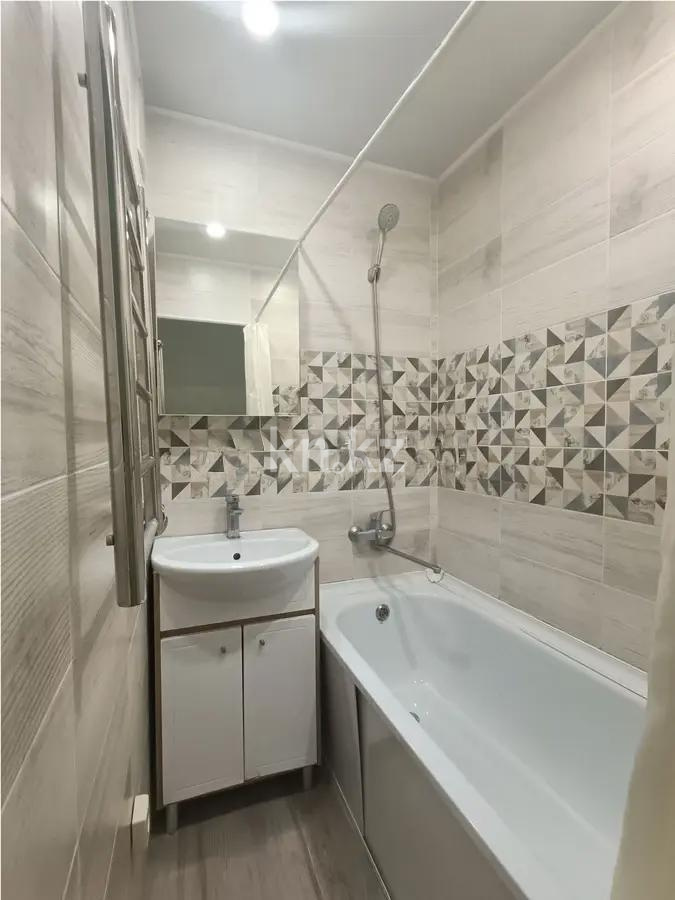 Продажа 2-комнатной квартиры, 45 м², мкр-н 11, дом  21 в Алматы - фото 4