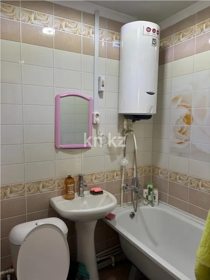 Продажа 2-комнатной квартиры, 43 м², мкр-н 12, дом  36 в Караганде - фото 4