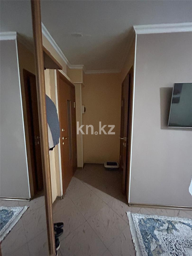 Продажа 3-комнатной квартиры, 60 м², ул. Алиханова в Караганде - фото 12
