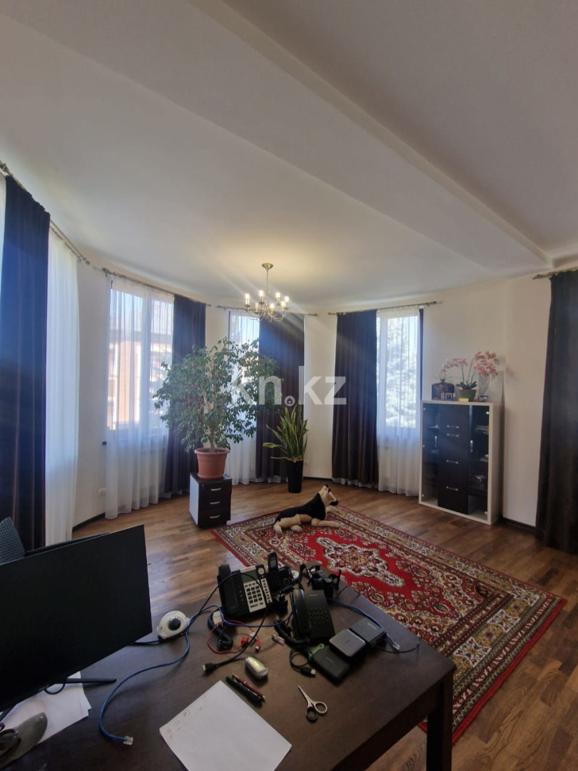 Продажа 7-комнатного дома, 680 м² в Алматы - фото 16