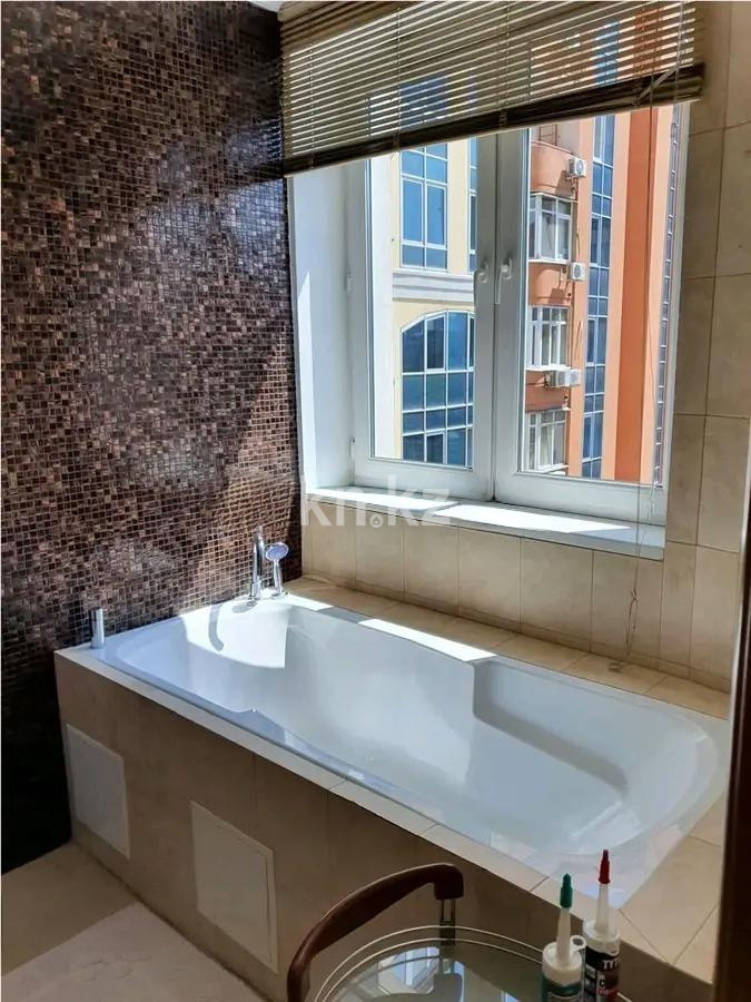 Продажа 3-комнатной квартиры, 152 м² в Алматы - фото 3