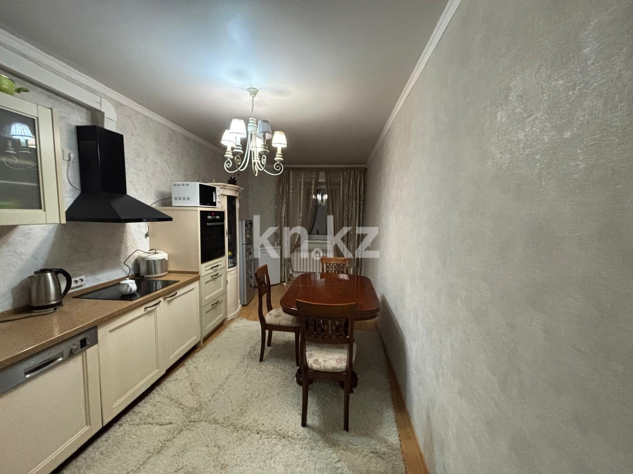 Продажа 2-комнатной квартиры, 88 м², ул. Даулеткерей, дом  10 в Астане