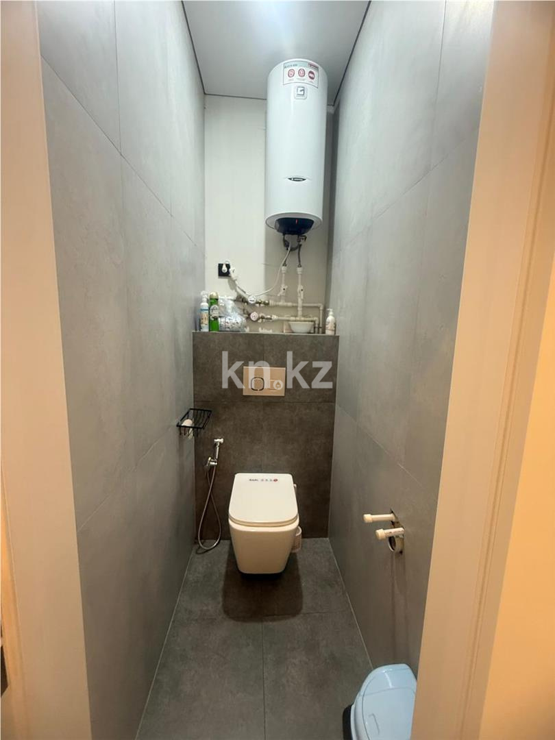 Продажа 2-комнатной квартиры, 68 м², 067 учетный квартал в Караганде - фото 7