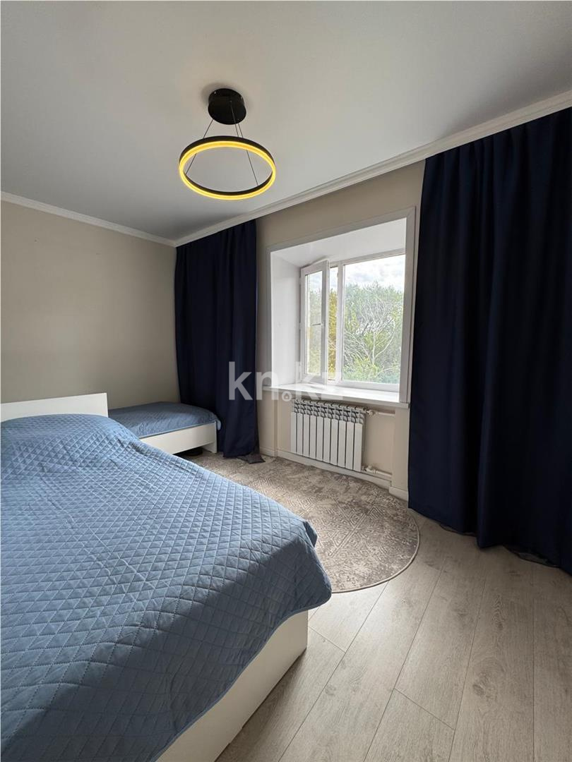 Продажа 3-комнатной квартиры, 50 м², ул. Аманжолова в Караганде - фото 4
