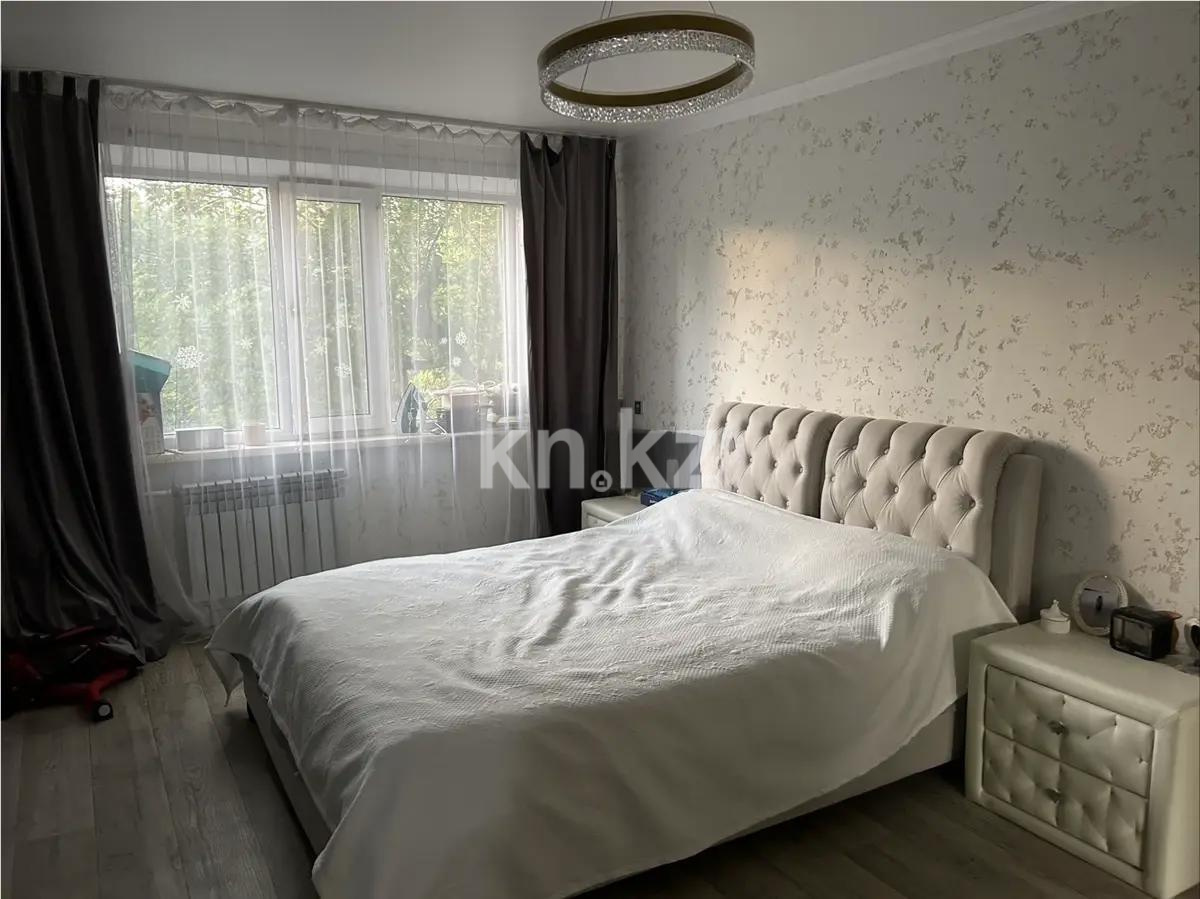 Продажа 3-комнатной квартиры, 63 м², пр. Строителей, дом  15 в Караганде