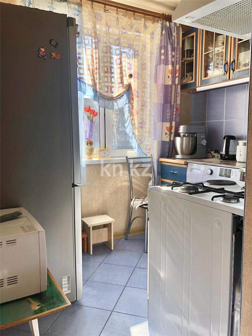 Продажа 3-комнатной квартиры, 63 м², 14-й мкр. в Караганде - фото 7