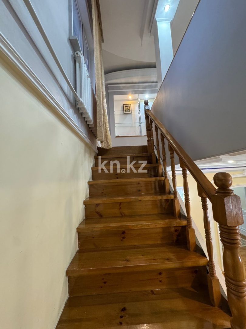 Продажа 4-комнатного дома, 321 м², ул. Кунгей в Караганде - фото 9