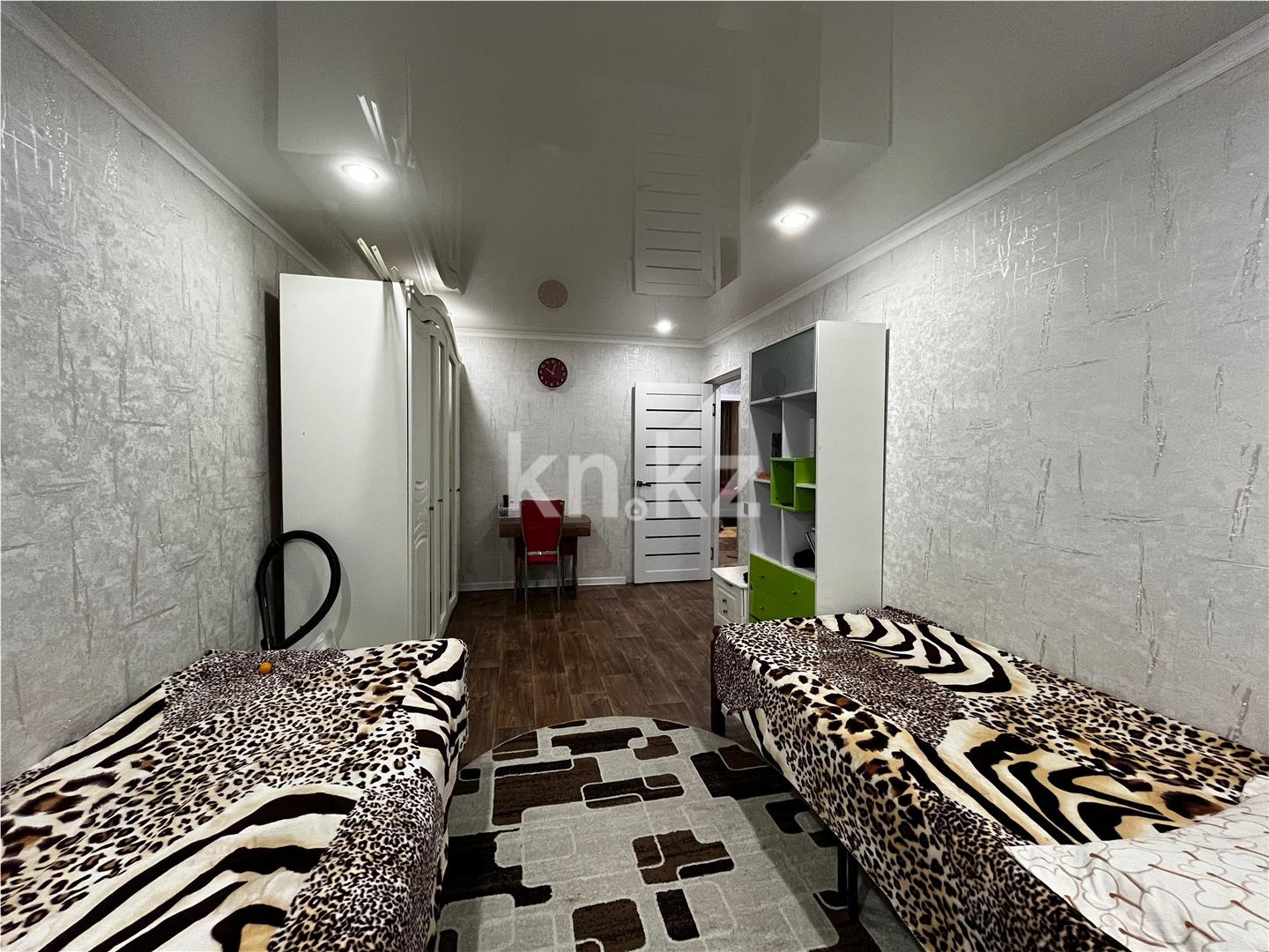 Продажа 3-комнатной квартиры, 62 м², 14-й мкр. в Караганде - фото 4