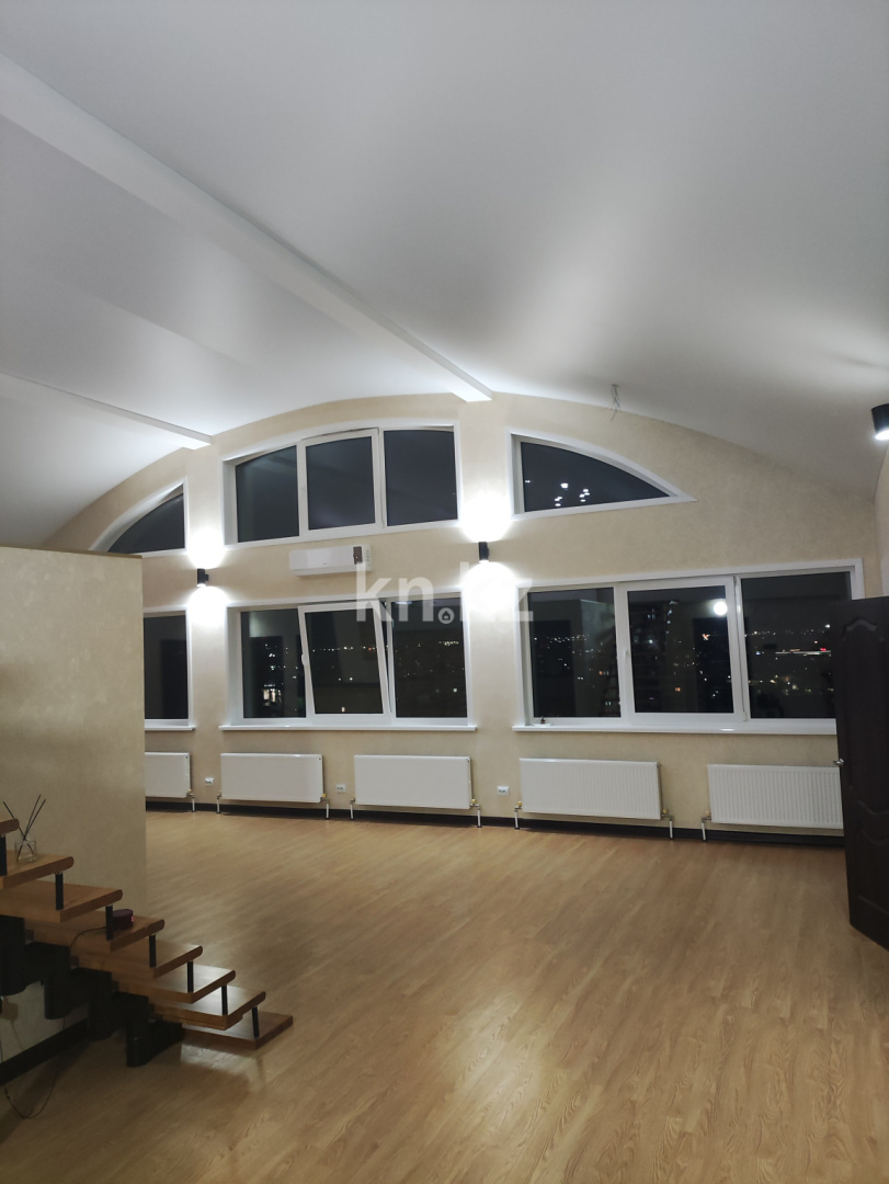 Продажа 5-комнатной квартиры, 165.5 м², ул. Иманова, дом  17 - ул. Валиханова в Астане - фото 2