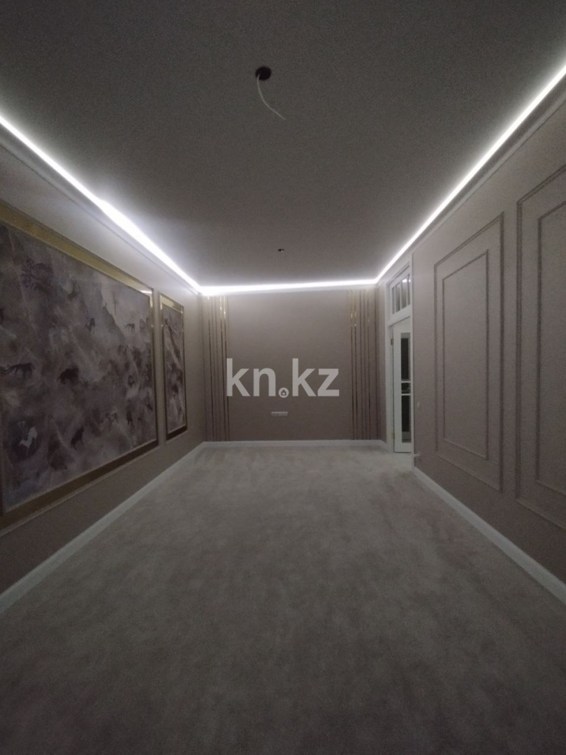 Продажа 2-комнатной квартиры, 72.3 м², ул. Алии Молдагуловой в Уральске - фото 4