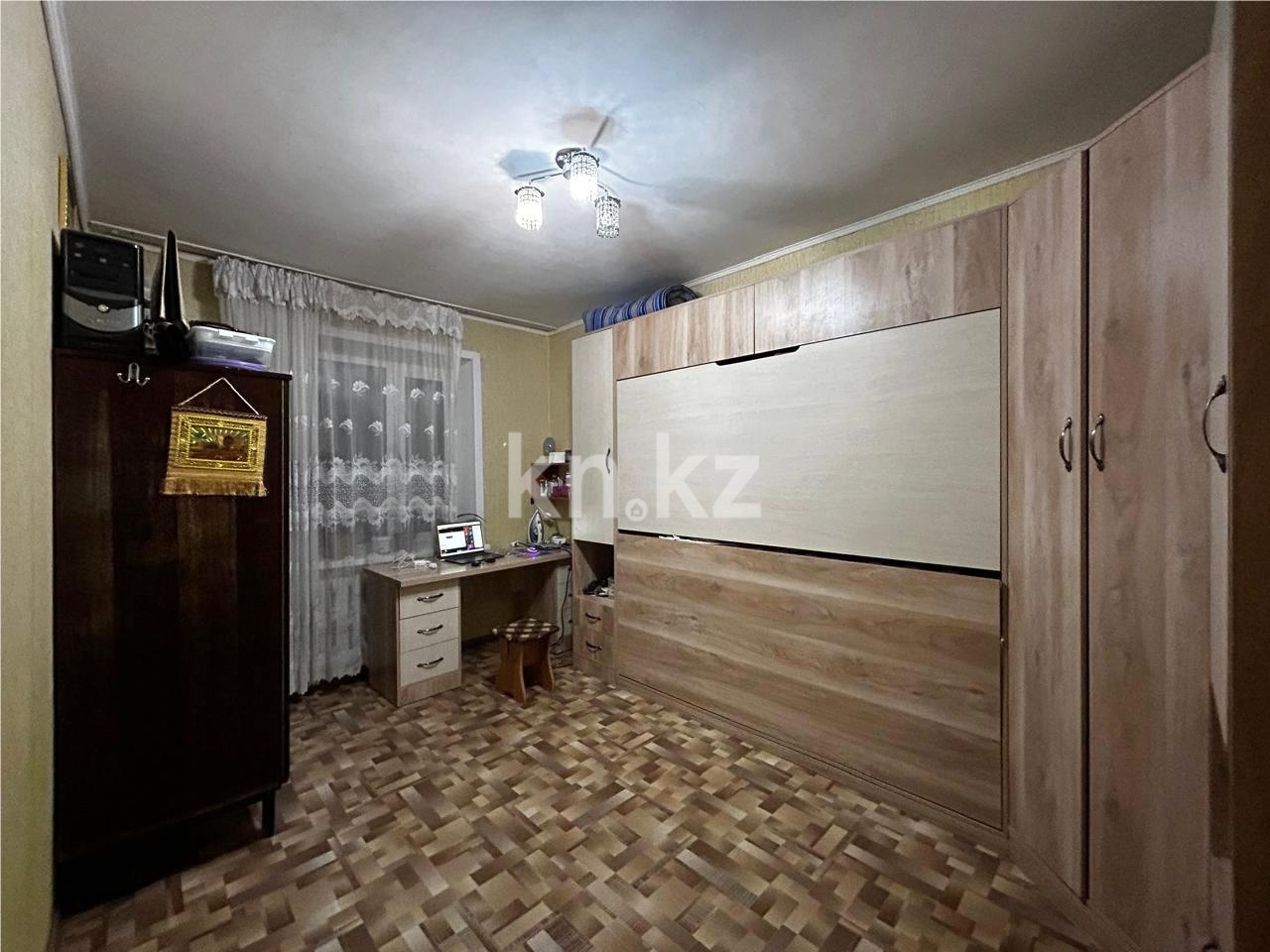 Продажа 3-комнатной квартиры, 65 м², ул. Гапеева в Караганде - фото 4