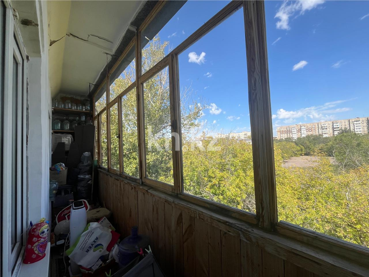 Продажа 4-комнатной квартиры, 63 м², пр. Строителей, дом  17 в Караганде - фото 10