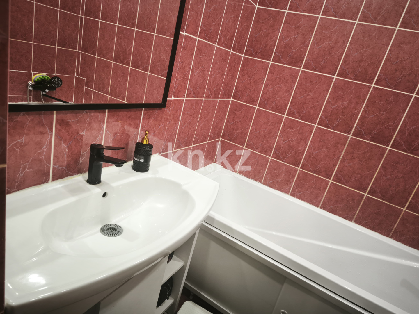 Продажа 3-комнатной квартиры, 62 м² в Караганде - фото 12