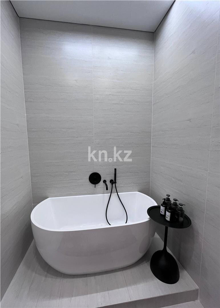 Продажа 3-комнатной квартиры, 89 м² в Караганде - фото 19