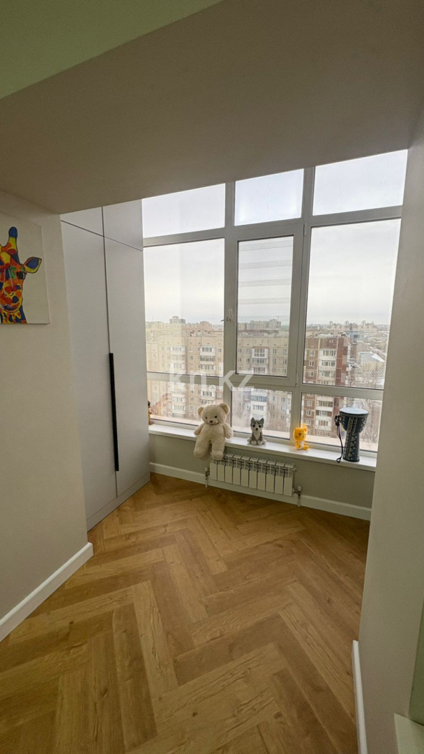 Продажа 2-комнатной квартиры, 71 м², ул. Муканова, дом  53/8 в Караганде - фото 3