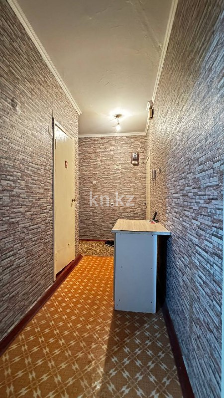 Продажа 1-комнатной квартиры, 38 м², 10 мкр, дом  24 в Таразе