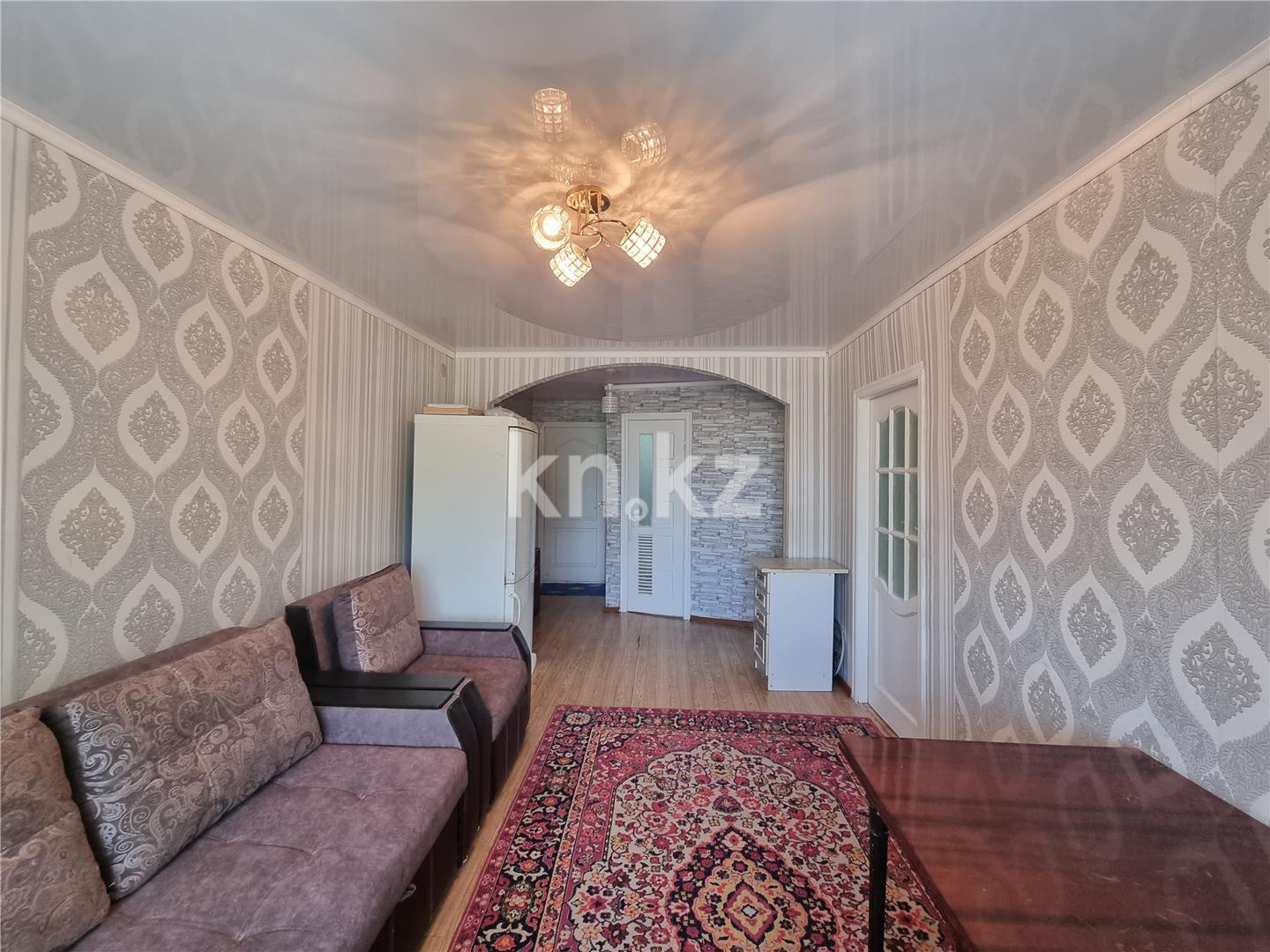 Продажа 2-комнатной квартиры, 42 м², ул. Аманжолова в Караганде