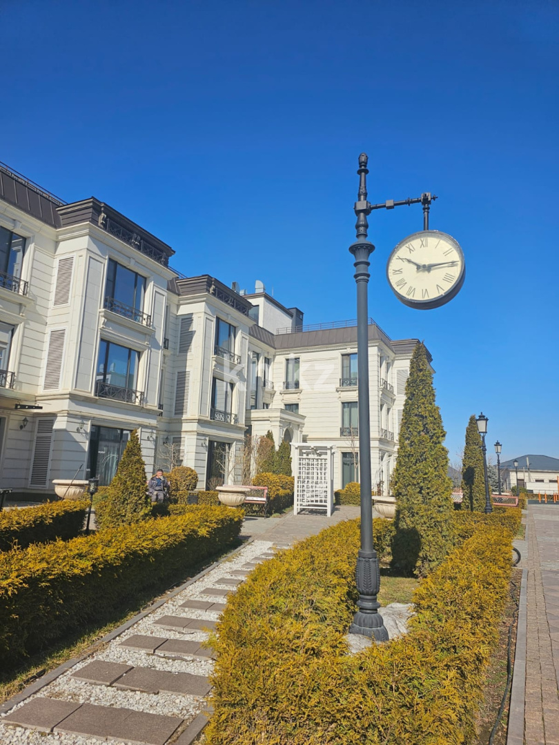 Продажа 4-комнатной квартиры, 195 м² в Алматы