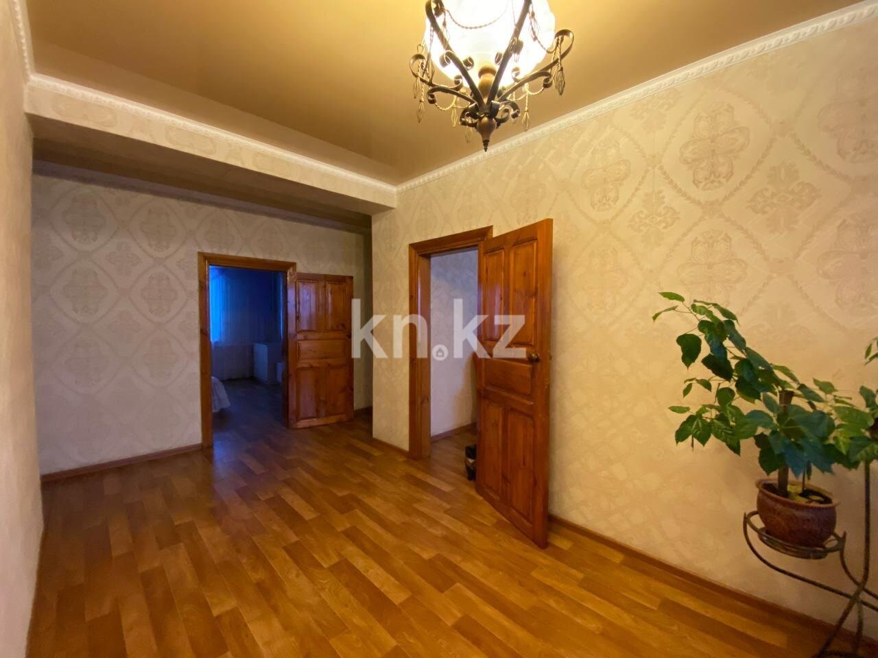Продажа 3-комнатного дома, 217 м² в Караганде - фото 4