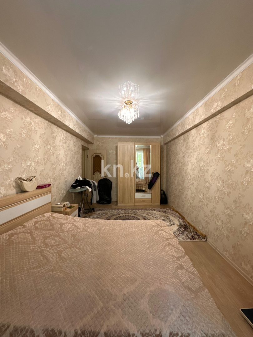 Продажа 3-комнатной квартиры, 71 м², ул. Абая, дом  46 в Караганде - фото 12