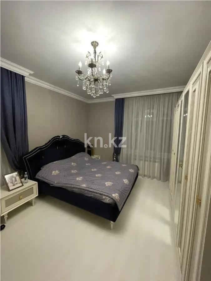 Продажа 4-комнатной квартиры, 155 м², ул. Сауран, дом  18 в Астане - фото 2
