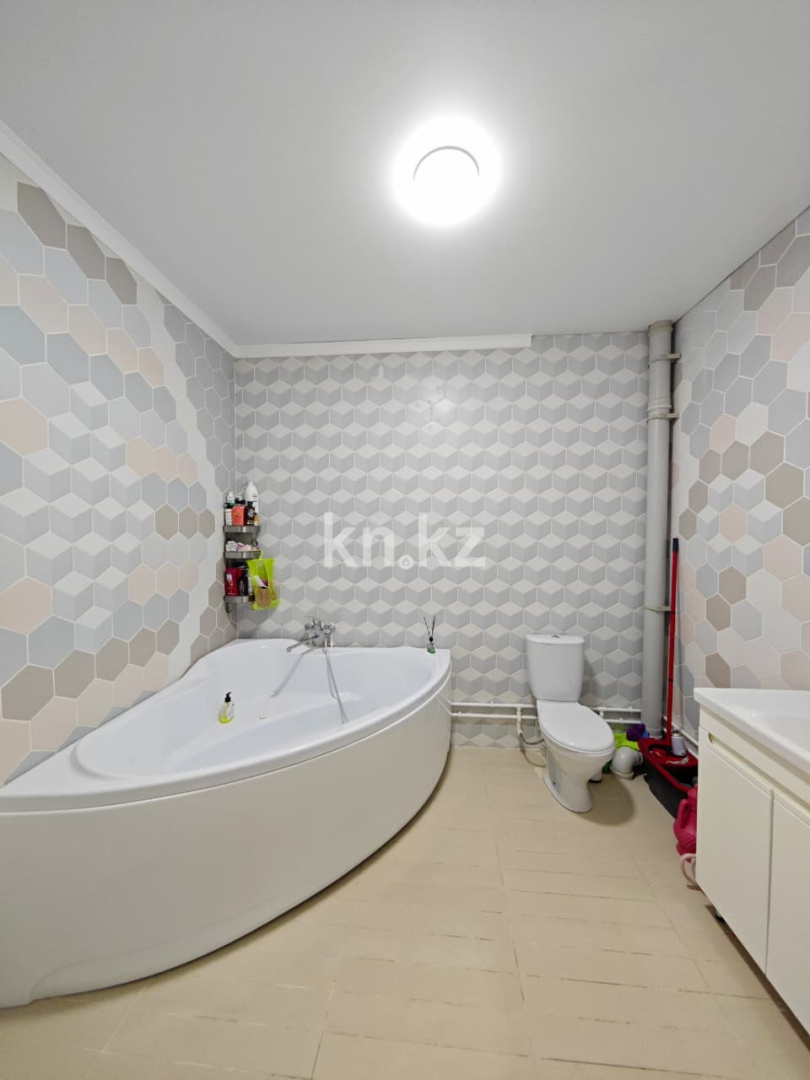 Продажа 7-комнатного дома, 450 м² в Караганде - фото 14