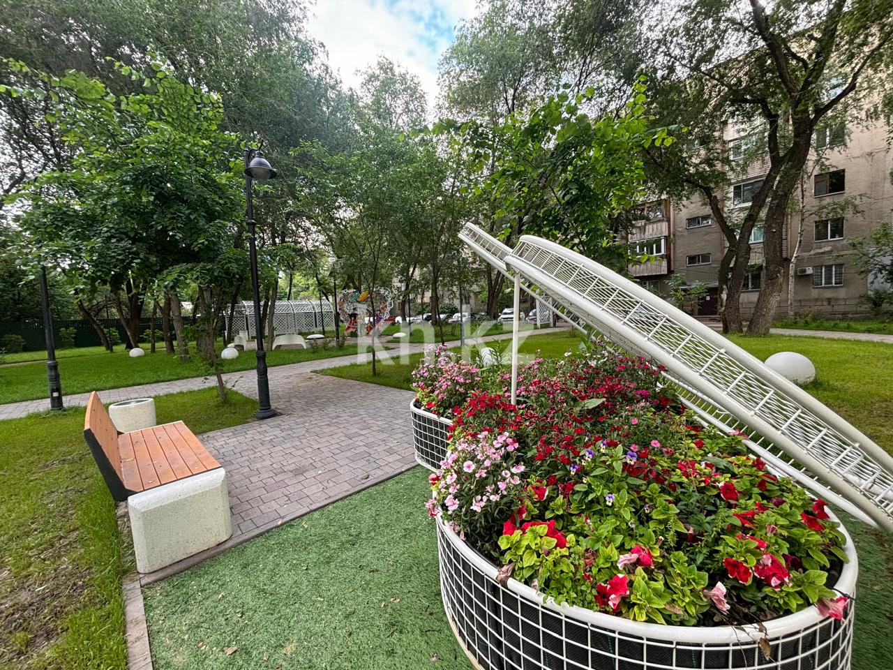 Продажа 2-комнатной квартиры, 61.5 м² в Алматы - фото 23