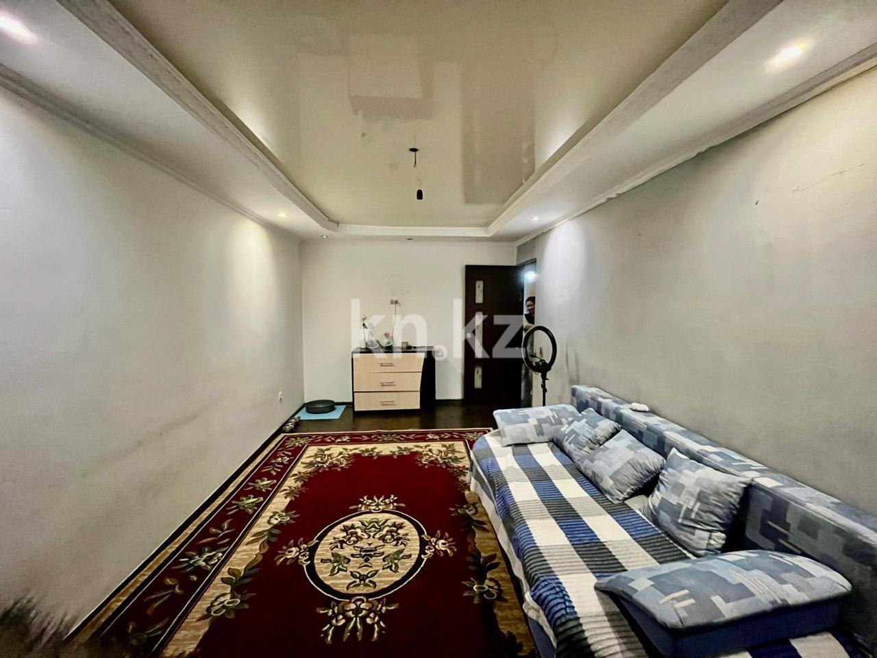 Продажа 3-комнатной квартиры, 67 м², 15-й мкр. в Караганде - фото 2