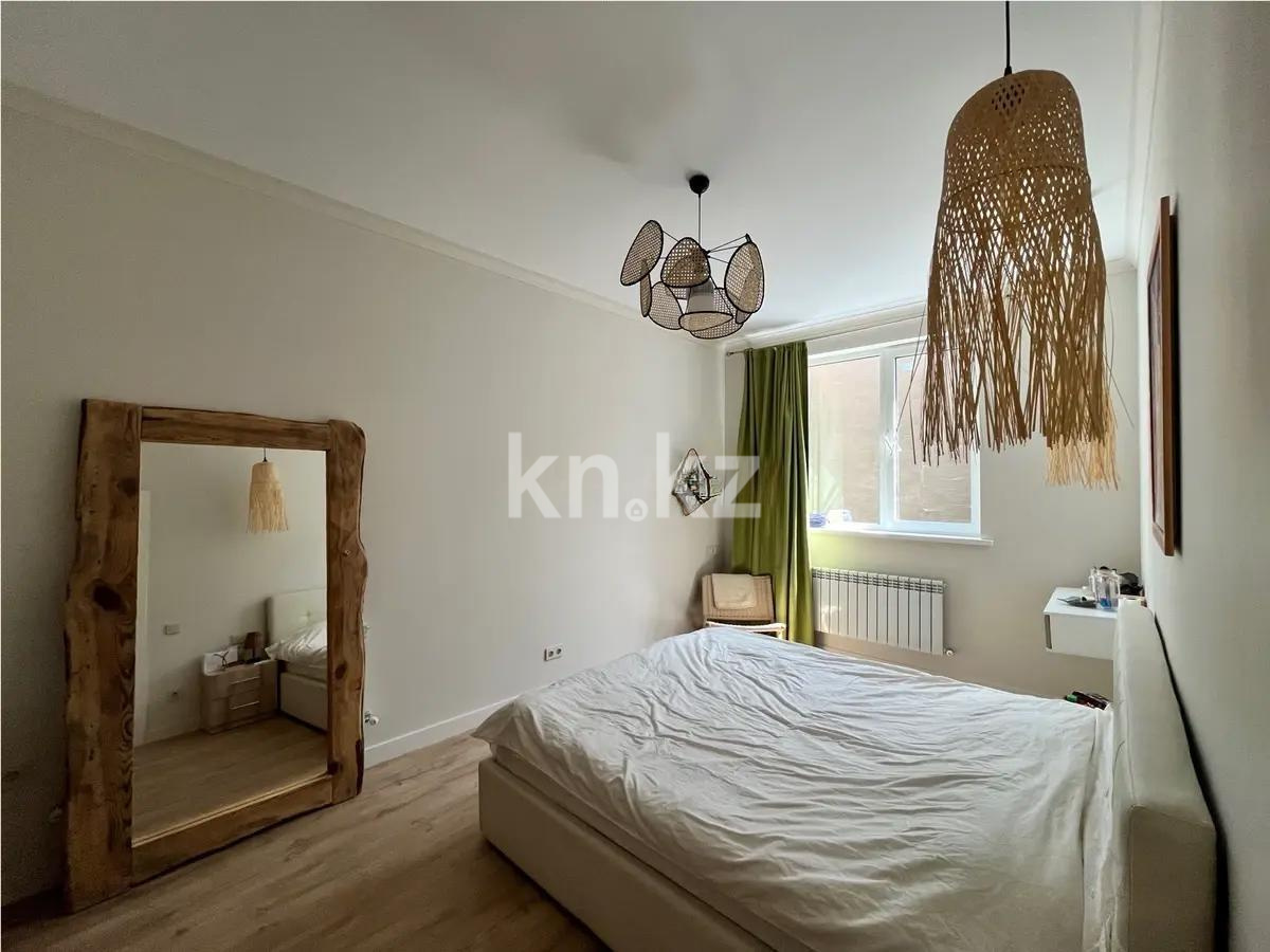 Продажа 4-комнатной квартиры, 135.5 м², ул. Талапты, дом  34/1 в Алматы - фото 2